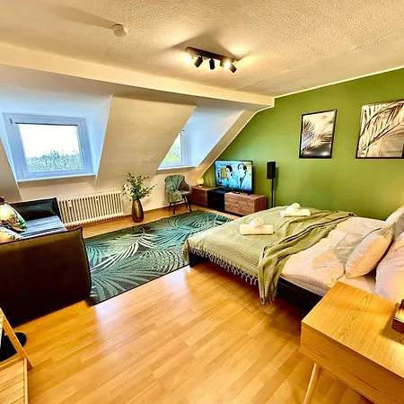 Dschungel Wohnung, Geräumig, Netflix, Sonos, Zentral Apartment *