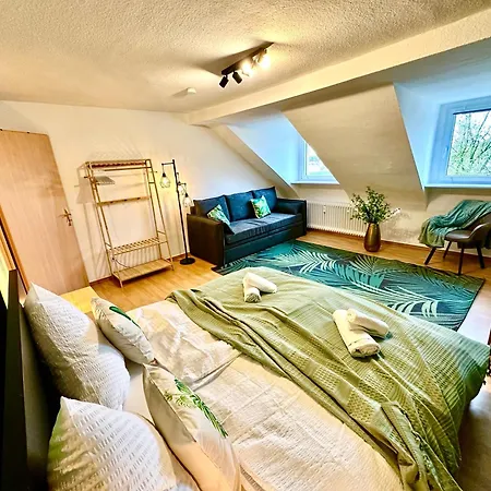 Dschungel Wohnung, Geraeumig, Netflix, Sonos, Zentral Apartamento *