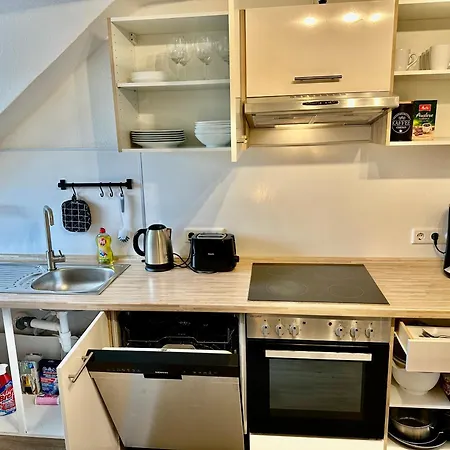 Dschungel Wohnung, Geraeumig, Netflix, Sonos, Zentral 뒤스부르크