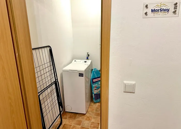 Dschungel Wohnung, Geraeumig, Netflix, Sonos, Zentral