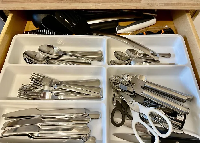 Dschungel Wohnung, Geraeumig, Netflix, Sonos, Zentral Apartamento *