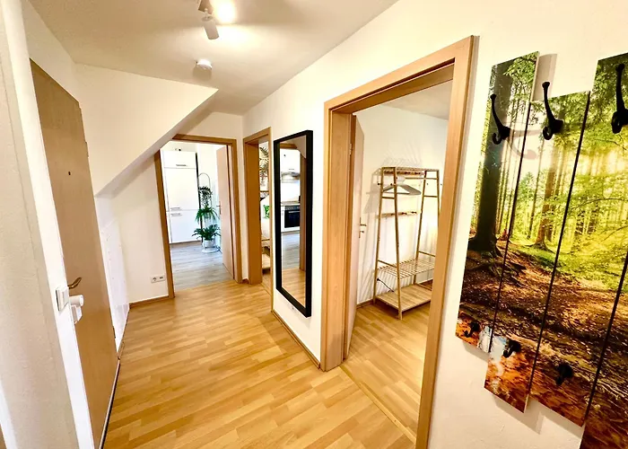 Dschungel Wohnung, Geraeumig, Netflix, Sonos, Zentral Apartamento